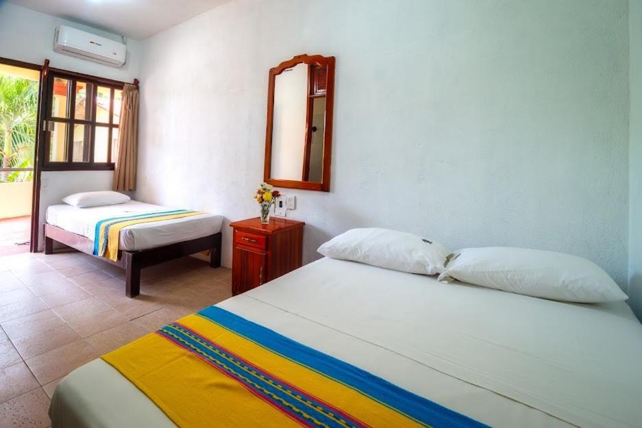 Hotel Bungalows Acuario Puerto Escondido  Buitenkant foto